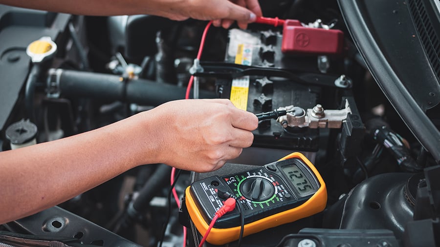 Battery testing with multimeter